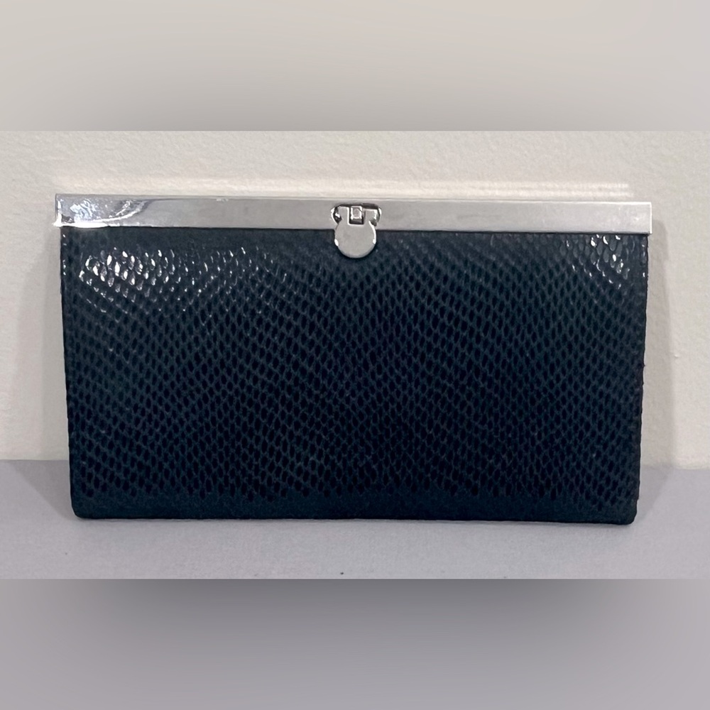 Mirror Mirror Faux Snakeskin Retro Vintage Style Wallet with One Zip Pocket